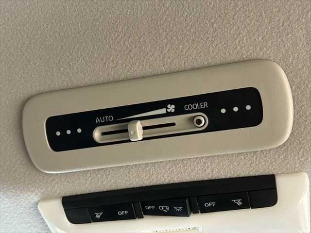 セレナ X 6ヶ月走行距離無制限保証付 プロパイロット 両側パワースライドドア アラウンドビューモニター 禁煙車 パーキングアシスト スマートルームミラー レーダークルーズ 衝突軽減 クリアランスソナー 純正ナビ(43枚目)