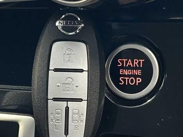 セレナ X 6ヶ月走行距離無制限保証付 プロパイロット 両側パワースライドドア アラウンドビューモニター 禁煙車 パーキングアシスト スマートルームミラー レーダークルーズ 衝突軽減 クリアランスソナー 純正ナビ(45枚目)