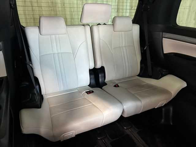 ヴェルファイアハイブリッド エグゼクティブラウンジＺ　６ヶ月走行距離無制限保証付　Ｗサンルーフ　後席モニター　ＴＲＤフルエアロ　ホワイトナッパ革シート　全方位カメラ　禁煙車　ＪＢＬサウンド　デジタルインナーミラー　シートベンチレーション　両側電動スライド（11枚目）