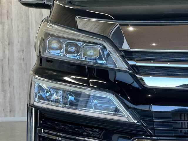 ヴェルファイアハイブリッド エグゼクティブラウンジＺ　６ヶ月走行距離無制限保証付　Ｗサンルーフ　後席モニター　ＴＲＤフルエアロ　ホワイトナッパ革シート　全方位カメラ　禁煙車　ＪＢＬサウンド　デジタルインナーミラー　シートベンチレーション　両側電動スライド（25枚目）