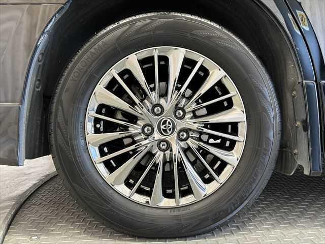 ヴェルファイアハイブリッド エグゼクティブラウンジＺ　６ヶ月走行距離無制限保証付　Ｗサンルーフ　後席モニター　ＴＲＤフルエアロ　ホワイトナッパ革シート　全方位カメラ　禁煙車　ＪＢＬサウンド　デジタルインナーミラー　シートベンチレーション　両側電動スライド（31枚目）