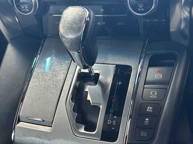 ヴェルファイアハイブリッド エグゼクティブラウンジＺ　６ヶ月走行距離無制限保証付　Ｗサンルーフ　後席モニター　ＴＲＤフルエアロ　ホワイトナッパ革シート　全方位カメラ　禁煙車　ＪＢＬサウンド　デジタルインナーミラー　シートベンチレーション　両側電動スライド（39枚目）