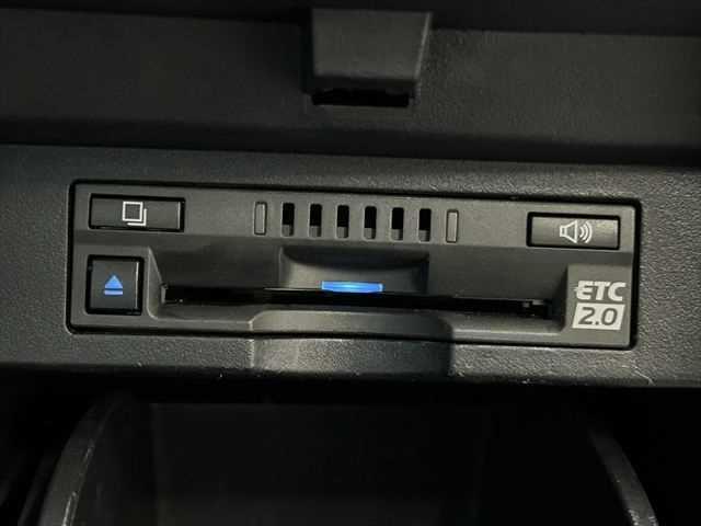 ヴェルファイアハイブリッド エグゼクティブラウンジＺ　６ヶ月走行距離無制限保証付　Ｗサンルーフ　後席モニター　ＴＲＤフルエアロ　ホワイトナッパ革シート　全方位カメラ　禁煙車　ＪＢＬサウンド　デジタルインナーミラー　シートベンチレーション　両側電動スライド（42枚目）