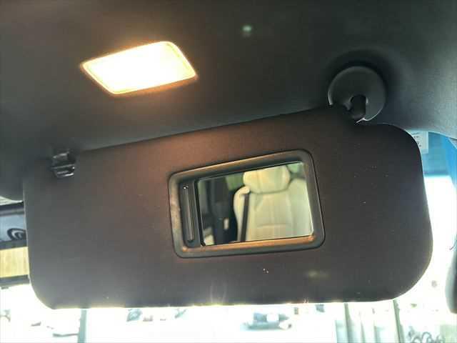 ヴェルファイアハイブリッド エグゼクティブラウンジＺ　６ヶ月走行距離無制限保証付　Ｗサンルーフ　後席モニター　ＴＲＤフルエアロ　ホワイトナッパ革シート　全方位カメラ　禁煙車　ＪＢＬサウンド　デジタルインナーミラー　シートベンチレーション　両側電動スライド（54枚目）