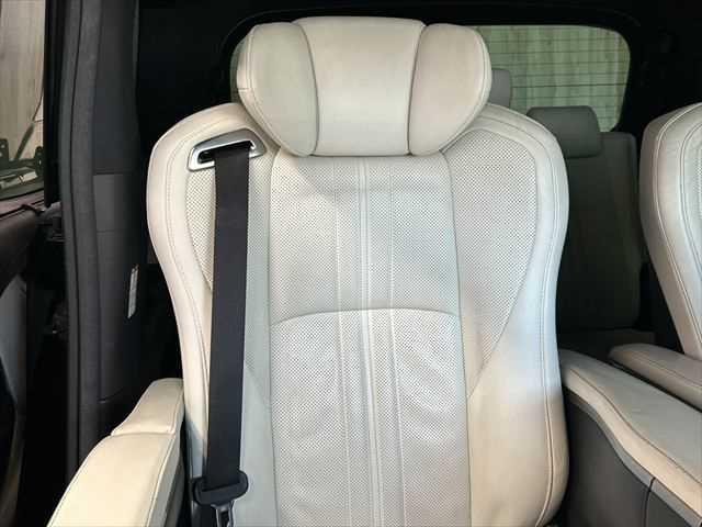 ヴェルファイアハイブリッド エグゼクティブラウンジＺ　６ヶ月走行距離無制限保証付　Ｗサンルーフ　後席モニター　ＴＲＤフルエアロ　ホワイトナッパ革シート　全方位カメラ　禁煙車　ＪＢＬサウンド　デジタルインナーミラー　シートベンチレーション　両側電動スライド（60枚目）