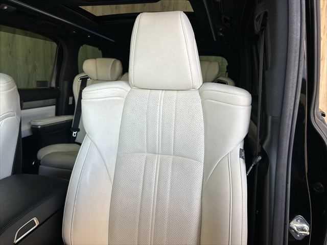 ヴェルファイアハイブリッド エグゼクティブラウンジＺ　６ヶ月走行距離無制限保証付　Ｗサンルーフ　後席モニター　ＴＲＤフルエアロ　ホワイトナッパ革シート　全方位カメラ　禁煙車　ＪＢＬサウンド　デジタルインナーミラー　シートベンチレーション　両側電動スライド（65枚目）