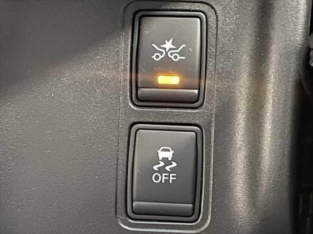 セレナ X 6ヶ月走行距離無制限保証付 後席モニター 純正9インチナビ プロパイロット 両側電動スライド アラウンドビューモニター 禁煙車 LEDヘッド パーキングアシスト ドライブレコーダー ETC フルセグ(9枚目)