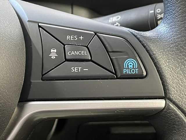 セレナ X 6ヶ月走行距離無制限保証付 後席モニター 純正9インチナビ プロパイロット 両側電動スライド アラウンドビューモニター 禁煙車 LEDヘッド パーキングアシスト ドライブレコーダー ETC フルセグ(40枚目)