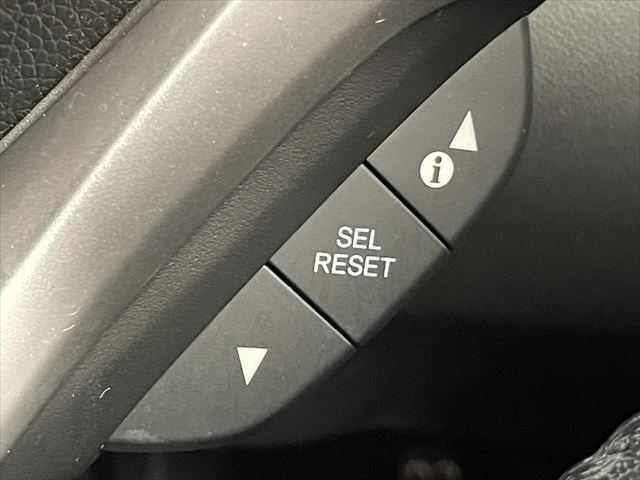 フィットハイブリッド Sパッケージ 6ヶ月走行距離無制限保証付 ユーザー買取車 純正メモリーナビ 衝突軽減ブレーキ LEDヘッドライト クルーズコントロール 禁煙車 バックカメラ 純正15インチAW ETC MTモード付 スマートキー(41枚目)