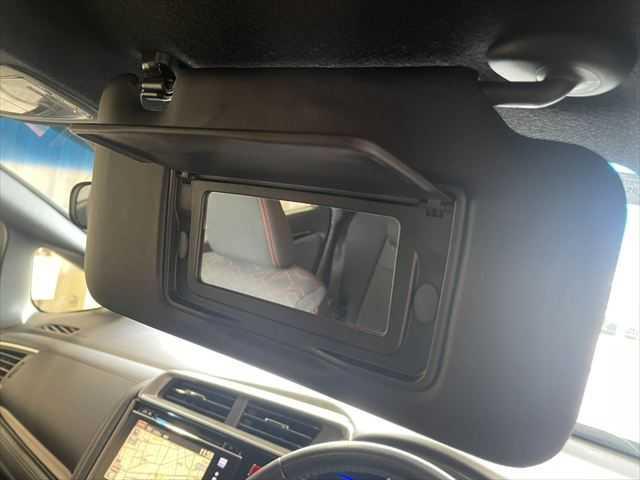 フィットハイブリッド Sパッケージ 6ヶ月走行距離無制限保証付 ユーザー買取車 純正メモリーナビ 衝突軽減ブレーキ LEDヘッドライト クルーズコントロール 禁煙車 バックカメラ 純正15インチAW ETC MTモード付 スマートキー(47枚目)