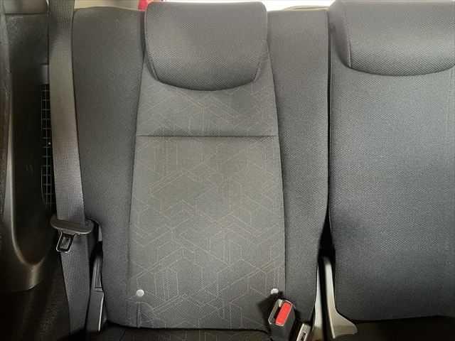 フィットハイブリッド Sパッケージ 6ヶ月走行距離無制限保証付 ユーザー買取車 純正メモリーナビ 衝突軽減ブレーキ LEDヘッドライト クルーズコントロール 禁煙車 バックカメラ 純正15インチAW ETC MTモード付 スマートキー(56枚目)