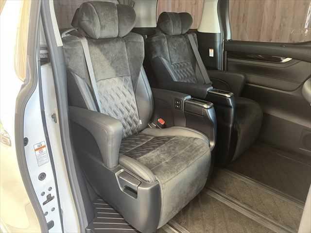 ヴェルファイア 2.5Z Gエディション 6ヶ月走行距離無制限保証付 ツインサンルーフ モデリスタフルエアロ 11インチBIGX 両側電動スライド 禁煙車 LEDヘッドライト パワーシート 電動リアゲート クルーズコントロール ハーフレザー(12枚目)