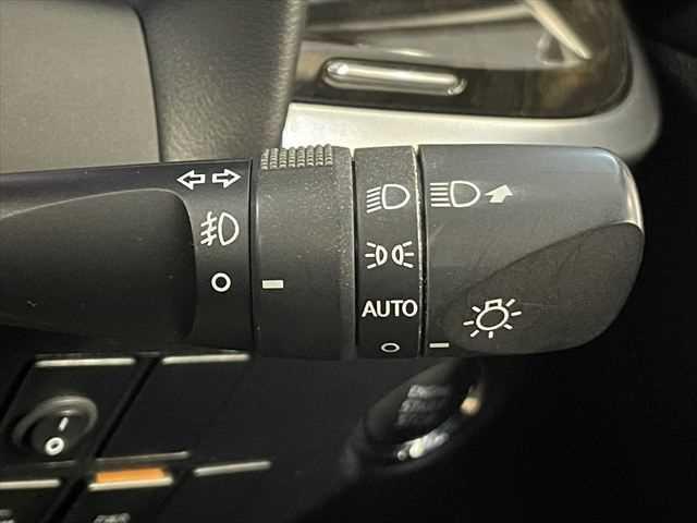 ヴェルファイア 2.5Z Gエディション 6ヶ月走行距離無制限保証付 ツインサンルーフ モデリスタフルエアロ 11インチBIGX 両側電動スライド 禁煙車 LEDヘッドライト パワーシート 電動リアゲート クルーズコントロール ハーフレザー(43枚目)