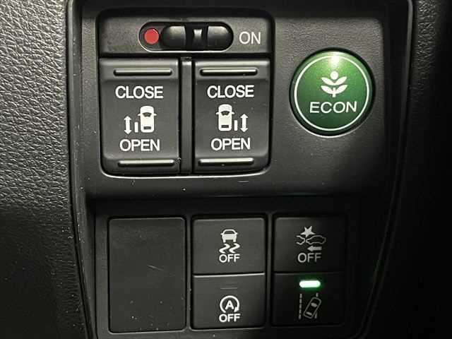 オデッセイ アブソルート　６ヶ月走行距離無制限保証付　　ホンダセンシング　両側パワースライドドア　レーダークルーズコントロール　バックカメラ　禁煙車　ＬＥＤヘッドライト　ハーフレザーシート　純正メモリーナビ　ＣＤ再生　ＥＴＣ（7枚目）