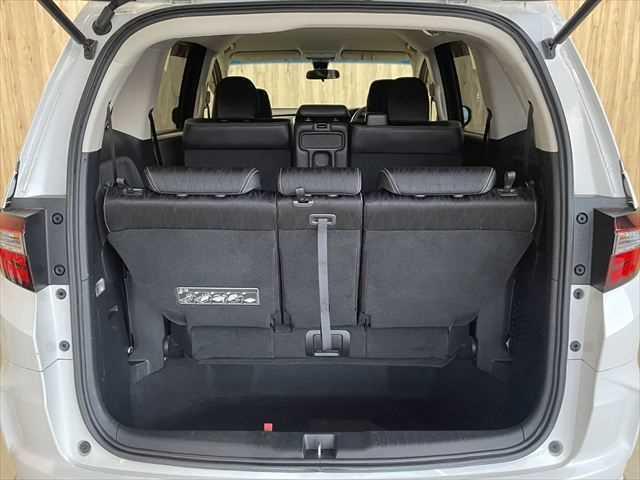 オデッセイ アブソルート　６ヶ月走行距離無制限保証付　　ホンダセンシング　両側パワースライドドア　レーダークルーズコントロール　バックカメラ　禁煙車　ＬＥＤヘッドライト　ハーフレザーシート　純正メモリーナビ　ＣＤ再生　ＥＴＣ（12枚目）