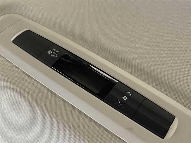 オデッセイ アブソルート　６ヶ月走行距離無制限保証付　　ホンダセンシング　両側パワースライドドア　レーダークルーズコントロール　バックカメラ　禁煙車　ＬＥＤヘッドライト　ハーフレザーシート　純正メモリーナビ　ＣＤ再生　ＥＴＣ（45枚目）