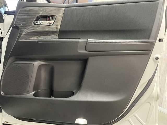 オデッセイ アブソルート　６ヶ月走行距離無制限保証付　　ホンダセンシング　両側パワースライドドア　レーダークルーズコントロール　バックカメラ　禁煙車　ＬＥＤヘッドライト　ハーフレザーシート　純正メモリーナビ　ＣＤ再生　ＥＴＣ（54枚目）