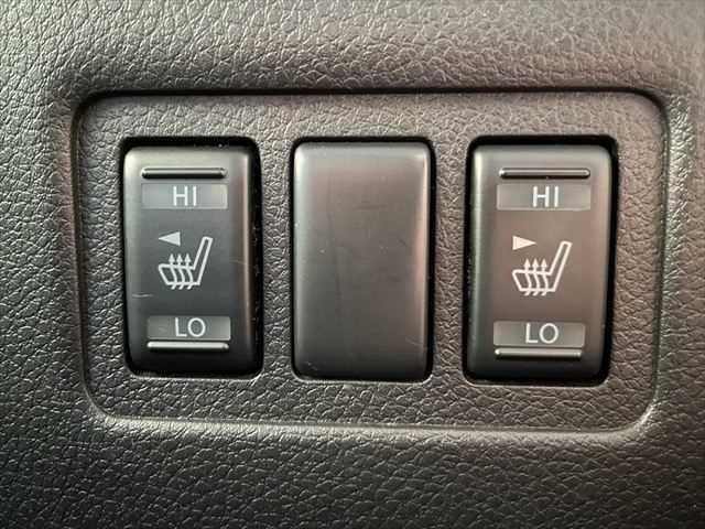 エルグランド 250ハイウェイスタープレミアムアーバンクロム 6ヶ月走行距離無制限保証付 黒革シート フリップダウンモニター 純正HDDナビ インテリジェントクルーズコントロール 両側パワースライドドア 禁煙車 全周囲カメラ 電動リアゲート パワーシート(46枚目)