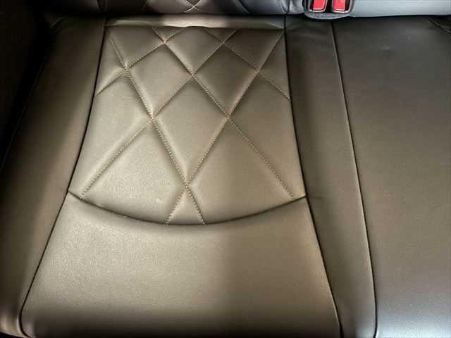 エルグランド 250ハイウェイスタープレミアムアーバンクロム 6ヶ月走行距離無制限保証付 黒革シート フリップダウンモニター 純正HDDナビ インテリジェントクルーズコントロール 両側パワースライドドア 禁煙車 全周囲カメラ 電動リアゲート パワーシート(63枚目)