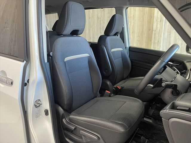 セレナ ハイウェイスターV 6ヶ月走行距離無制限保証付 現行 純正12.3インチナビ プロパイロット 両側電動スライド 全周囲カメラ 禁煙車 レーダークルーズコントロール 衝突軽減ブレーキ コーナーセンサー パーキングアシスト(9枚目)