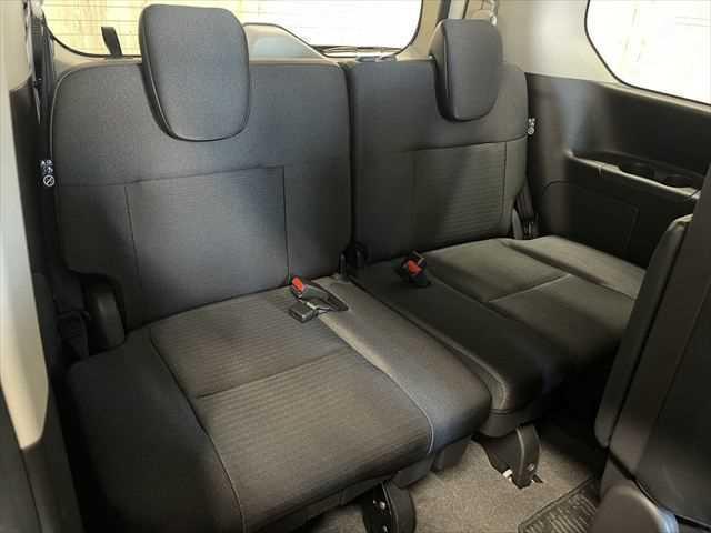 セレナ ハイウェイスターV 6ヶ月走行距離無制限保証付 現行 純正12.3インチナビ プロパイロット 両側電動スライド 全周囲カメラ 禁煙車 レーダークルーズコントロール 衝突軽減ブレーキ コーナーセンサー パーキングアシスト(11枚目)