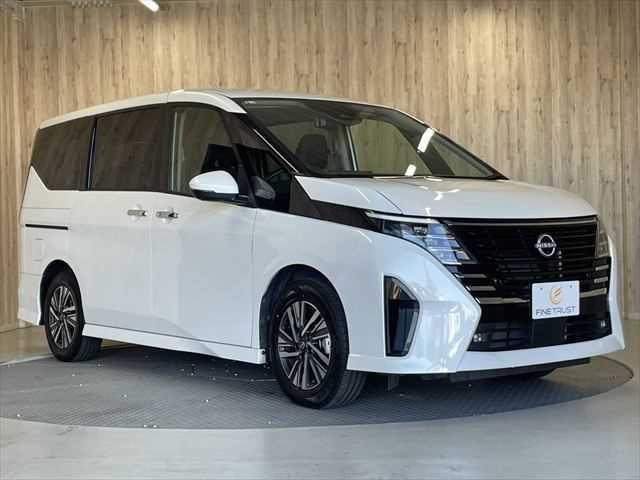 セレナ ハイウェイスターV 6ヶ月走行距離無制限保証付 現行 純正12.3インチナビ プロパイロット 両側電動スライド 全周囲カメラ 禁煙車 レーダークルーズコントロール 衝突軽減ブレーキ コーナーセンサー パーキングアシスト(17枚目)