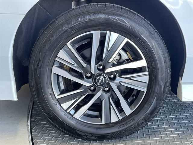 セレナ ハイウェイスターV 6ヶ月走行距離無制限保証付 現行 純正12.3インチナビ プロパイロット 両側電動スライド 全周囲カメラ 禁煙車 レーダークルーズコントロール 衝突軽減ブレーキ コーナーセンサー パーキングアシスト(29枚目)