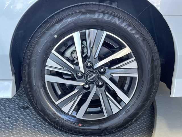 セレナ ハイウェイスターV 6ヶ月走行距離無制限保証付 現行 純正12.3インチナビ プロパイロット 両側電動スライド 全周囲カメラ 禁煙車 レーダークルーズコントロール 衝突軽減ブレーキ コーナーセンサー パーキングアシスト(31枚目)