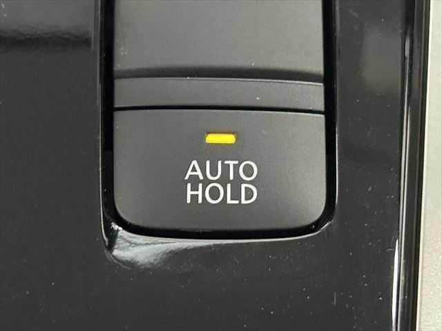 セレナ ハイウェイスター 6ヶ月走行距離無制限保証付 純正9インチナビ プロパイロット 両側電動スライドドア ベージュ内装 全周囲カメラ 禁煙車 レーダークルーズコントロール インテリジェントルームミラー コーナーセンサー(10枚目)