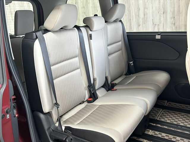 セレナ ハイウェイスター 6ヶ月走行距離無制限保証付 純正9インチナビ プロパイロット 両側電動スライドドア ベージュ内装 全周囲カメラ 禁煙車 レーダークルーズコントロール インテリジェントルームミラー コーナーセンサー(12枚目)