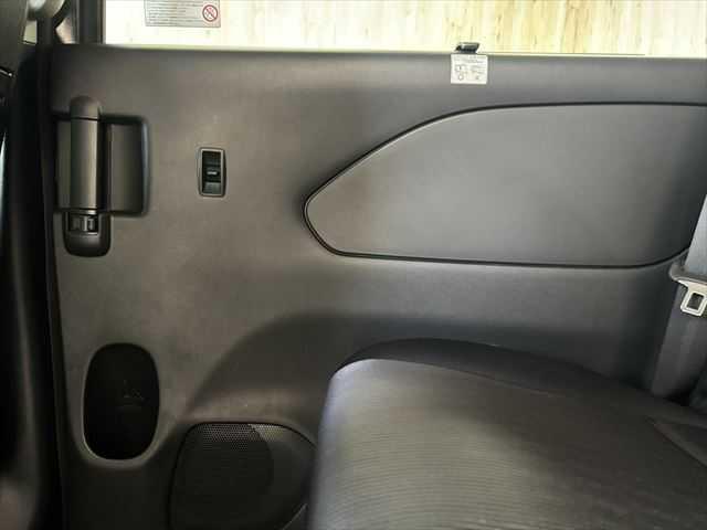 セレナ ハイウェイスター VセレクションII 6ヶ月走行距離無制限保証付 プロパイロット 10インチSDナビ フリップダウンモニター セーフティパックB 全周囲カメラ 禁煙車 衝突軽減ブレーキ コーナーセンサー ドライブレコーダー 両側電動スライ(58枚目)