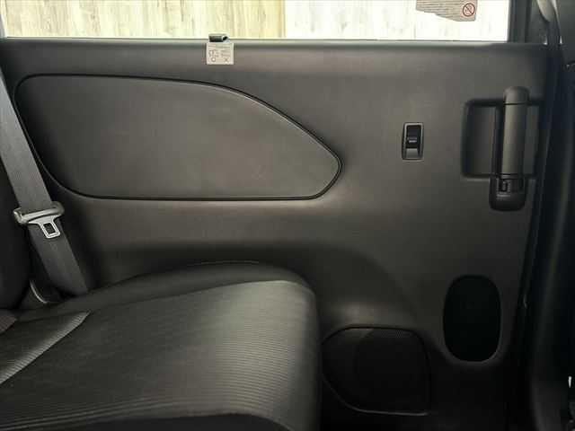 セレナ ハイウェイスター VセレクションII 6ヶ月走行距離無制限保証付 プロパイロット 10インチSDナビ フリップダウンモニター セーフティパックB 全周囲カメラ 禁煙車 衝突軽減ブレーキ コーナーセンサー ドライブレコーダー 両側電動スライ(66枚目)