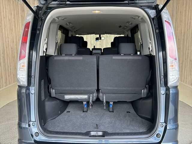 セレナ ハイウェイスター Vセレクション 6ヶ月走行距離無制限保証付 ユーザー買取 純正ナビ 両側電動スライド クルーズコントロール バックカメラ 禁煙車 ダブルエアコン ドライブレコーダー ETC フルセグTV ウォークスルー HIDヘッド(13枚目)