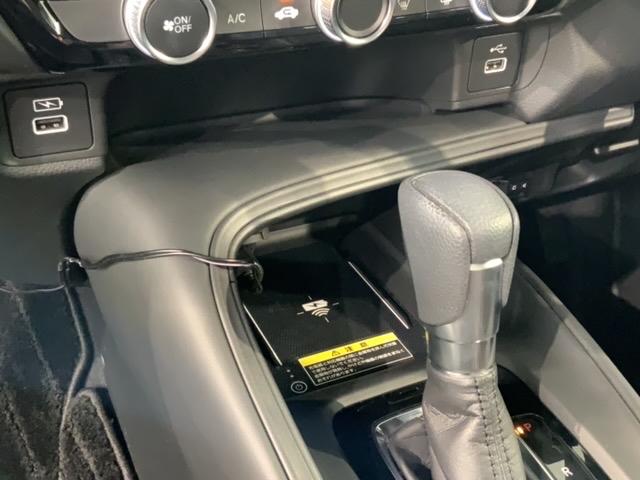 ヴェゼル e:HEV X H SENSING 最長5年保証 ワンオ-ナ- 純正ナビ TV Rカメラ BTオ-ディオ ドラレコ ETC LEDライト VSA クルコン アルミ スマ-トキ- 盗難防止装置 整備記録簿 AAC(25枚目)