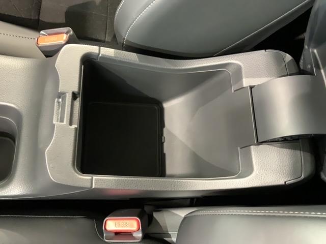 ヴェゼル ｅ：ＨＥＶ　Ｚ　Ｈ　ＳＥＮＳＩＮＧ　最長５年保証　純正ナビ　ＴＶ　Ｒカメラ　ドラレコ　ＥＴＣ　ＬＥＤライト　ＶＳＡ　シートヒーター　クルコン　Ｐテールゲート　アルミ　フォグ　スマートキー　盗難防止装置　整備記録簿（29枚目）