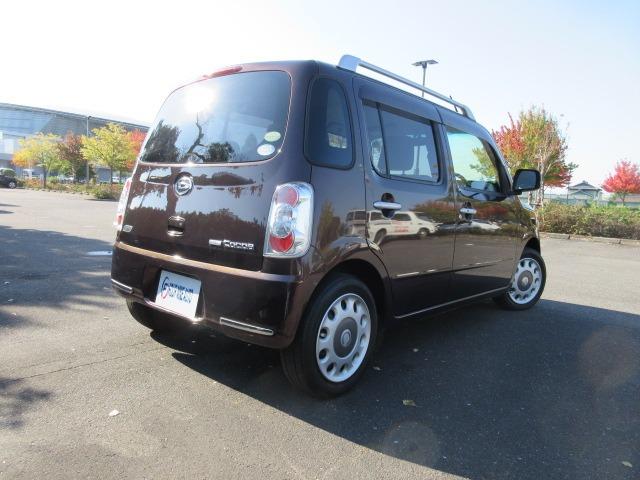 ルーフレール　禁煙車　Ｂｌｕｅｔｏｏｔｈナビ　フルセグ　ＥＴＣ　スマートキー　アイドリングストップ　電動格納ミラー　フォグランプ　オートエアコン　シートリフター　ＰＶガラス　タイミングチェーン