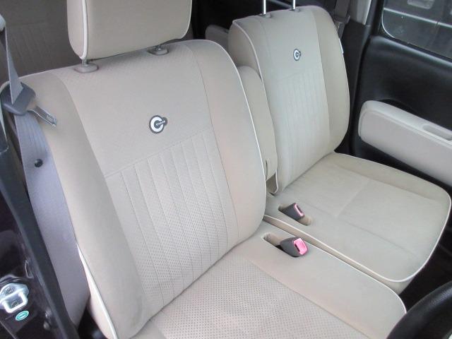 ルーフレール　禁煙車　Ｂｌｕｅｔｏｏｔｈナビ　フルセグ　ＥＴＣ　スマートキー　アイドリングストップ　電動格納ミラー　フォグランプ　オートエアコン　シートリフター　ＰＶガラス　タイミングチェーン