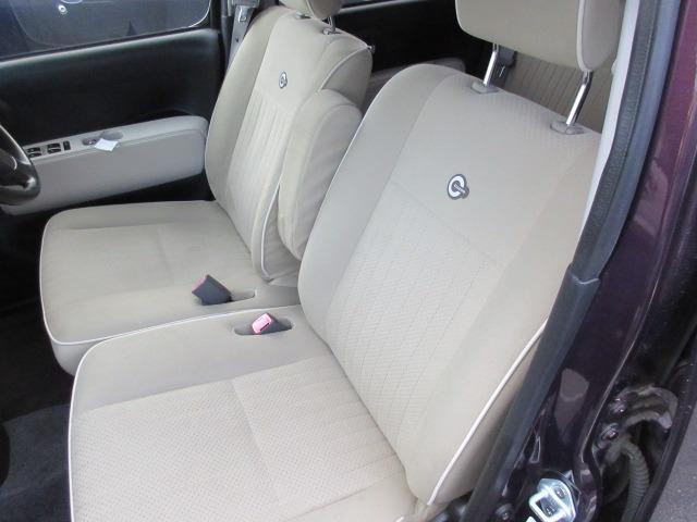 ルーフレール　禁煙車　Ｂｌｕｅｔｏｏｔｈナビ　フルセグ　ＥＴＣ　スマートキー　アイドリングストップ　電動格納ミラー　フォグランプ　オートエアコン　シートリフター　ＰＶガラス　タイミングチェーン