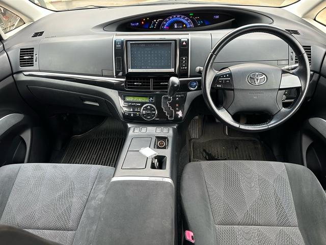 エスティマハイブリッド アエラス　４ＷＤ　７人乗り　バックカメラ　純正ＨＤＤナビ　運転席パワーシート　両側パワースライド　ＡＣ１００Ｖ　クルーズコントロール　運転席パワーシート　ＥＴＣ　　スマートキー　リアフリップダウンモニター（4枚目）
