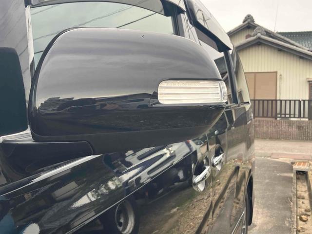ヴェルファイア ２．４Ｚ　プラチナセレクションＩＩ　バックカメラ　ＴＶ　クリアランスソナー　両側電動スライドドア　ＨＩＤ　電動リアゲート　スマートキー　電動格納ミラー　３列シート　オットマン　ＣＶＴ　アルミホイール　盗難防止システム　衝突安全ボディ（52枚目）