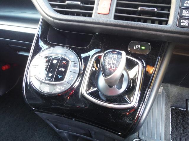 ノア ハイブリッドSi ダブルバイビー Bluetooth対応9インチフルセグナビ・後席12インチモニター・Bカメラ・ETC・ドラレコ・クルーズコントロール・両側電動スライドドア・PUSHスタート・スマートキー・LEDヘッド(27枚目)