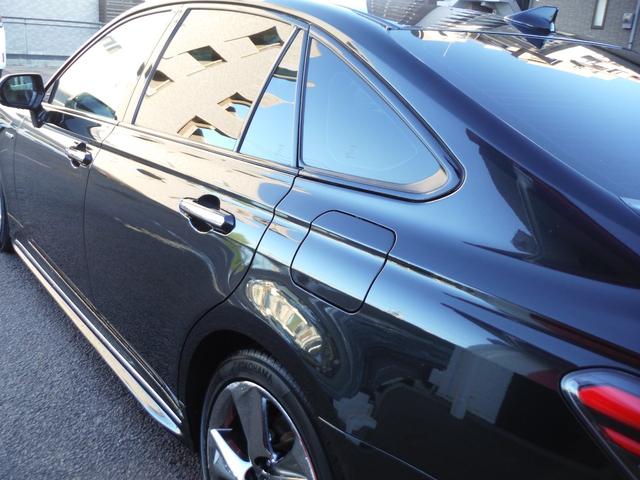 クラウンハイブリッド ＲＳアドバンス　黒革・シートヒーター・ベンチレータ・ステアリングヒーター・純正Ｂｌｕｅｔｏｏｔｈ対応フルセグナビ・バックカメラ・ＥＴＣ・ＢＳＭ・ＨＵＤ・３連ＬＥＤヘッド・４本出しマフラー・ＰＵＳＨスタート・スマートキ（9枚目）