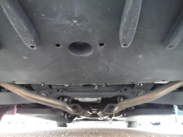 クラウンハイブリッド ＲＳアドバンス　黒革・シートヒーター・ベンチレータ・ステアリングヒーター・純正Ｂｌｕｅｔｏｏｔｈ対応フルセグナビ・バックカメラ・ＥＴＣ・ＢＳＭ・ＨＵＤ・３連ＬＥＤヘッド・４本出しマフラー・ＰＵＳＨスタート・スマートキ（13枚目）