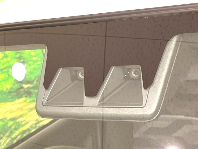 タフト Ｘ　ガラスルーフ　衝突被害軽減システム　禁煙車　コーナーセンサー　スマートキー　ＬＥＤヘッド　オートハイビーム　オートライト　オートエアコン　アイドリングストップ　横滑り防止装置　シガーソケット（4枚目）