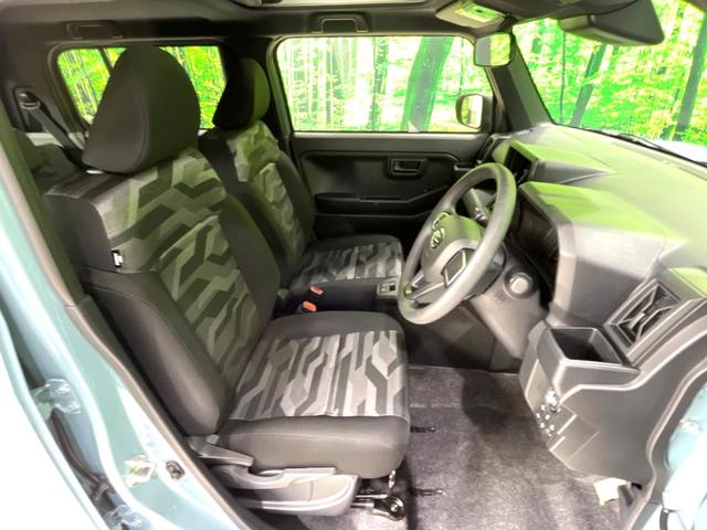 タフト Ｘ　ガラスルーフ　衝突被害軽減システム　禁煙車　コーナーセンサー　スマートキー　ＬＥＤヘッド　オートハイビーム　オートライト　オートエアコン　アイドリングストップ　横滑り防止装置　シガーソケット（8枚目）