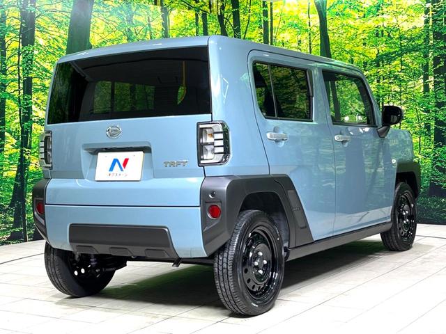 タフト Ｘ　ガラスルーフ　衝突被害軽減システム　禁煙車　コーナーセンサー　スマートキー　ＬＥＤヘッド　オートハイビーム　オートライト　オートエアコン　アイドリングストップ　横滑り防止装置　シガーソケット（17枚目）