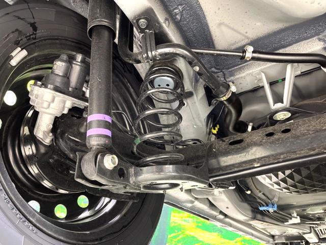 タフト Ｘ　ガラスルーフ　衝突被害軽減システム　禁煙車　コーナーセンサー　スマートキー　ＬＥＤヘッド　オートハイビーム　オートライト　オートエアコン　アイドリングストップ　横滑り防止装置　シガーソケット（21枚目）