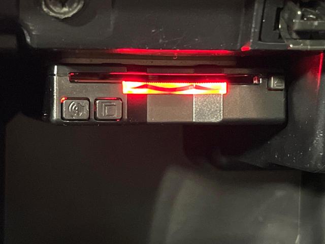 プロボックス ＤＸコンフォート　衝突軽減装置　ナビゲーション　Ｂｌｕｅｔｏｏｔｈ再生　オートハイビーム　オートライト　車線逸脱警報　ＥＴＣ　フォグランプ　ＵＳＢポート　運転席パワーウィンドウ　フロントテーブル　シートリフター（7枚目）