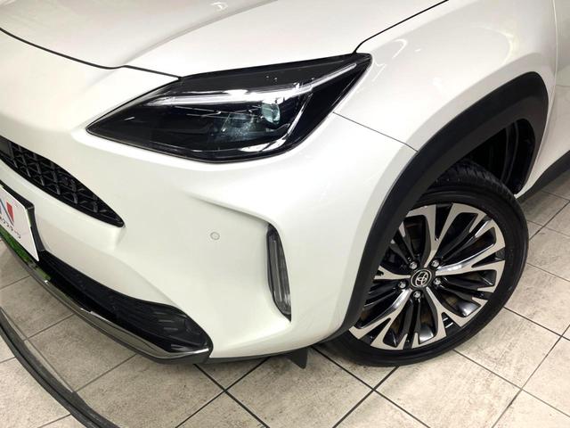 ヤリスクロス ハイブリッドＺ　純正ディスプレイオーディオ　バックカメラ　ｂｌｕｅｔｏｏｔｈ　ドラレコ　ＥＴＣ　ＬＥＤヘッド　禁煙車　レーダークルーズコントロール　オートライト　オートエアコン　スマートキー　電動格納ミラー（12枚目）