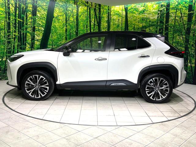 ヤリスクロス ハイブリッドＺ　純正ディスプレイオーディオ　バックカメラ　ｂｌｕｅｔｏｏｔｈ　ドラレコ　ＥＴＣ　ＬＥＤヘッド　禁煙車　レーダークルーズコントロール　オートライト　オートエアコン　スマートキー　電動格納ミラー（55枚目）